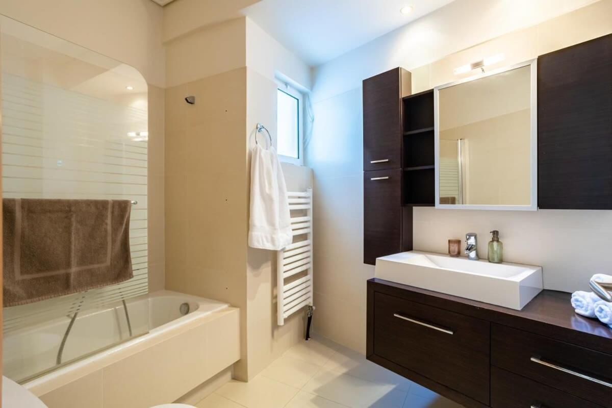 Aigli Summer Getaway - Seaview Lux Retreat Verga Kalamata Bagian luar foto